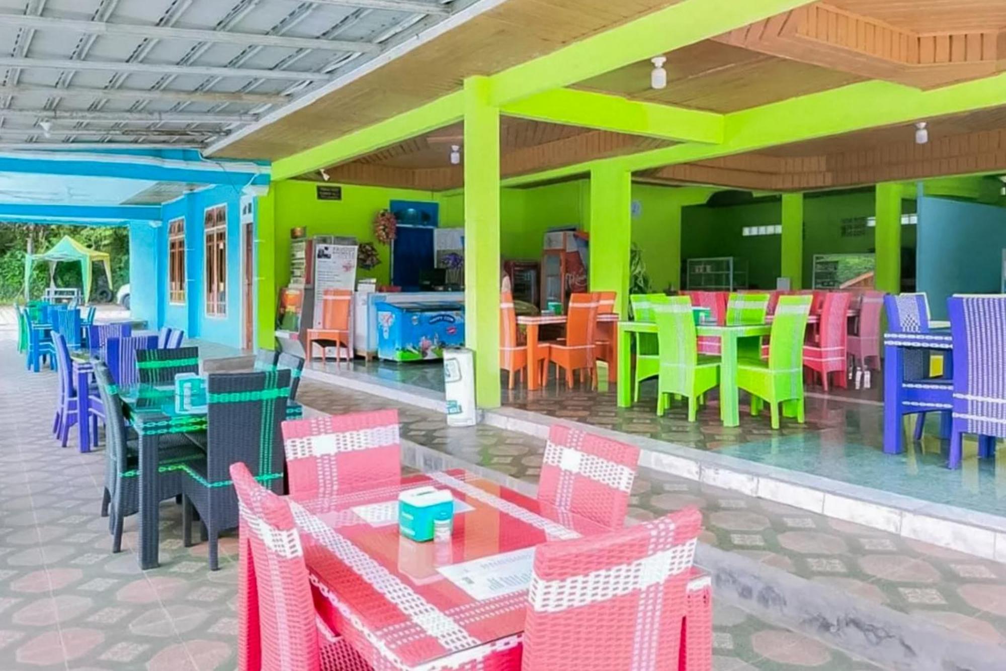 Reddoorz At Villa Waterfun Favour Pagar Alam Pagaralam Buitenkant foto